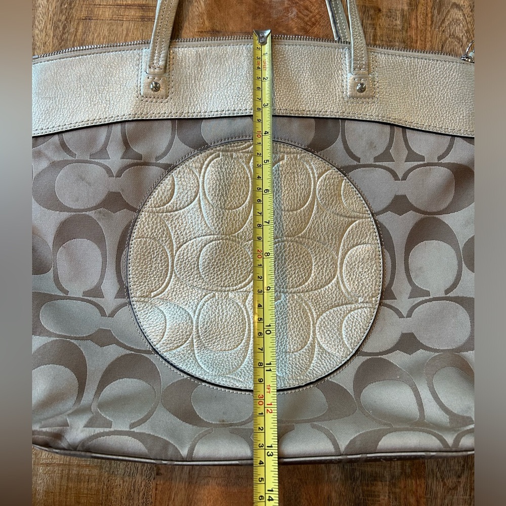 Coach shoulder bag - Picture 3 of 10